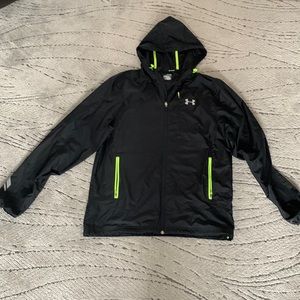 Men’s Lightweight Running Jacket from Under Armour
